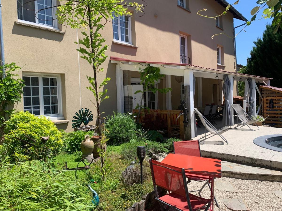 Chambres D'Hotes Les Vergers De Louise Thiolieres Exterior photo